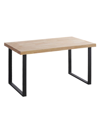 Massiver Holztisch mit naturbelassenem Finish und schwarzen Eisenbeinen in verschiedenen Größen.