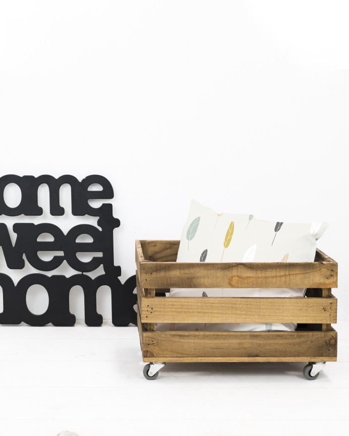 Caja grande de madera maciza en tono roble oscuro con Ruedas 30,5x25,5x49 cm