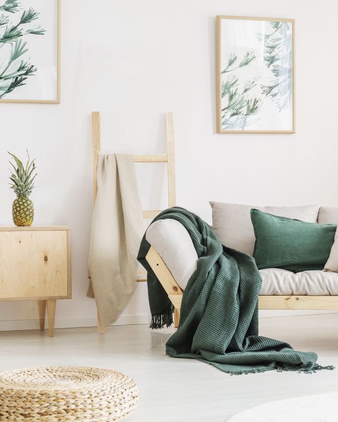 Massive Holztreppe in naturfarbener 118x41 cm