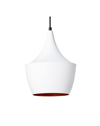 Deckenlampe aus weißem Aluminium außen und Kupfer innen hergestellt.