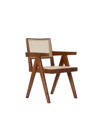 Holzstuhl aus Ulmenholz mit Sitzfläche und Rückenlehne aus braunem Flechtwerk in den Maßen 86x57 cm.