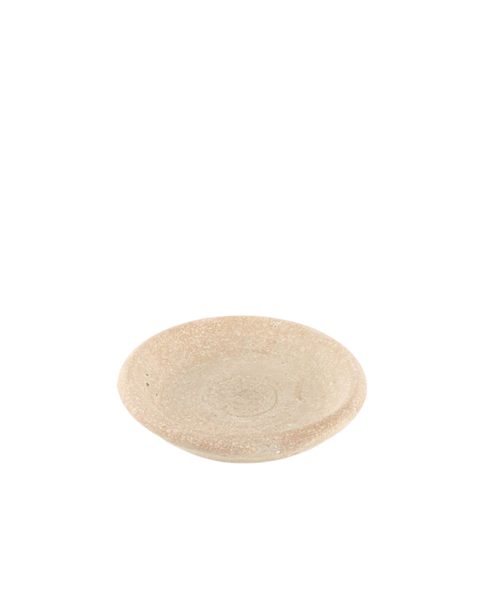 Naturton-Teller aus 20 cm Ton.