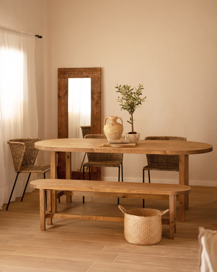Spiegel mit massiver Eichenholzoptik in dunkler Eiche, Größe 165x65 cm.