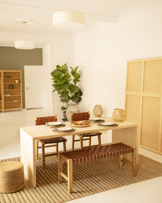 Bank aus Leder und Teakholz 47x120cm.