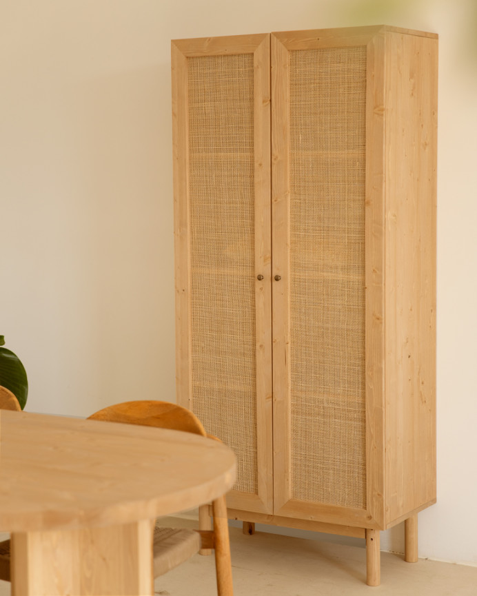 Massivholzschrank aus Eiche und Rattan in mittlerem Eichenton 180x80cm