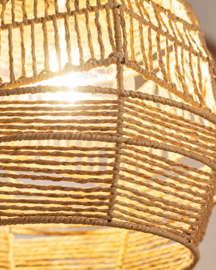 Deckenlampe mit Geflecht aus natürlicher Hanfseil.