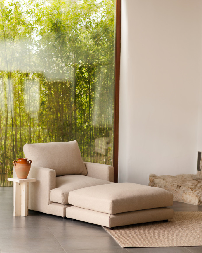 Beige Pouf von 97x78cm.