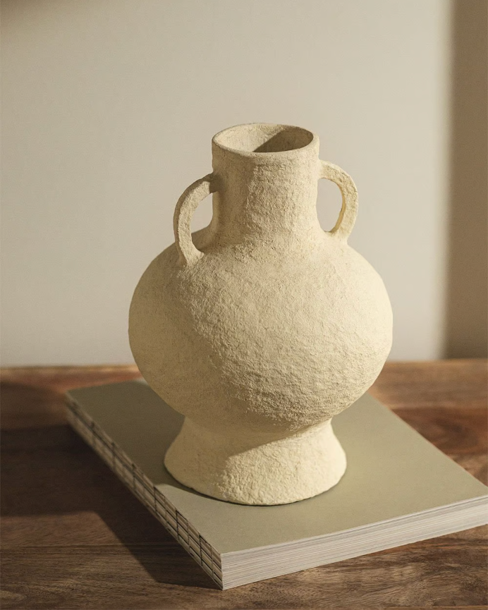 Beiger Pappmaché-Blumentopf, 26 cm.