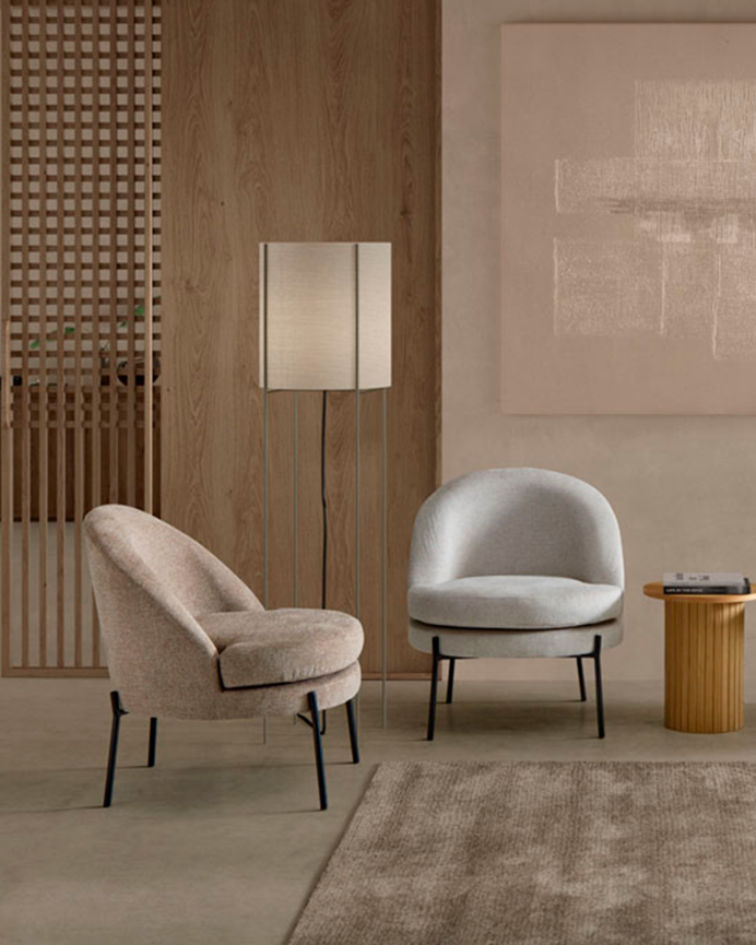 Metallstuhl mit Schaum- und Fibersitz in Taupe, 78x71cm.