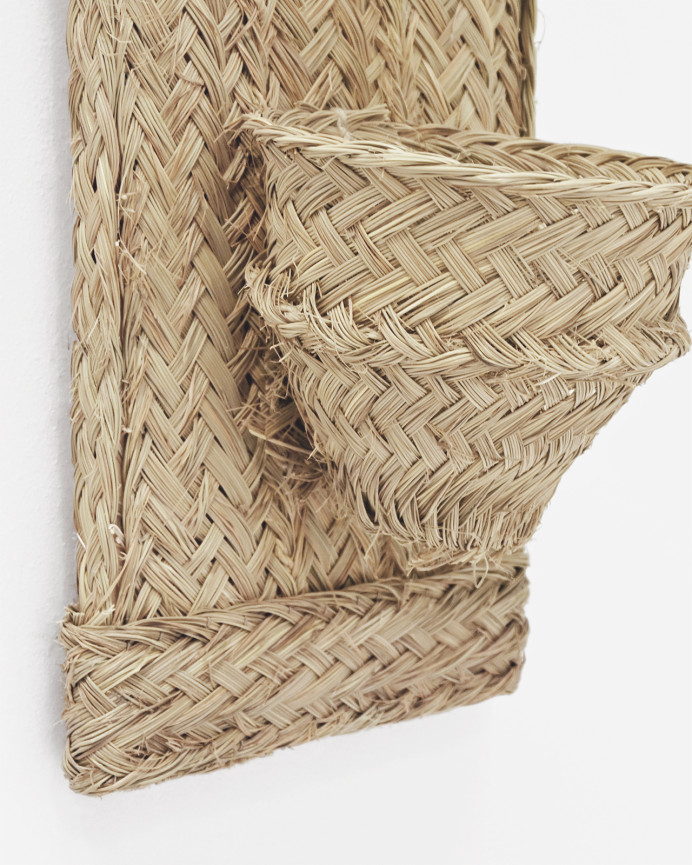 Vertikaler Wandblumentopf aus Naturbast und Holzgestell 44x22cm