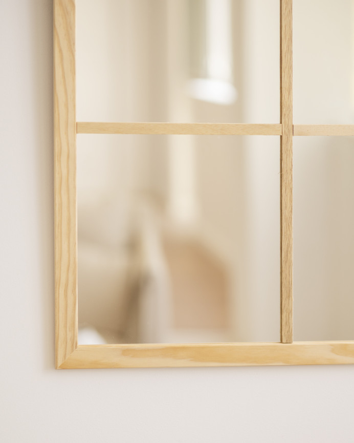 Rechteckiger Wandspiegel im Fensterstil aus 90x60cm Holz.