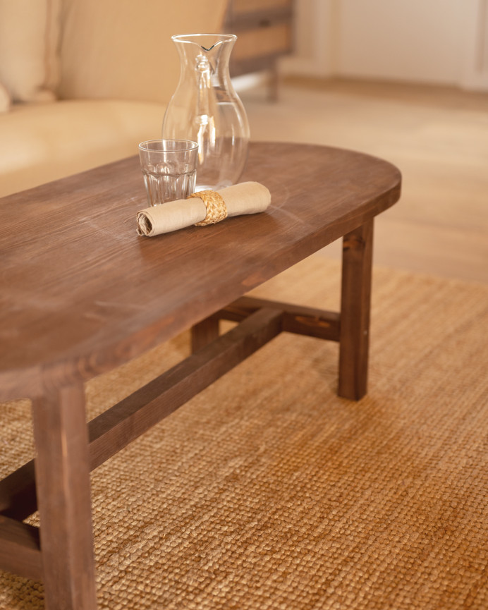 Massiver Nussbaumholz Couchtisch in 120x40cm.
