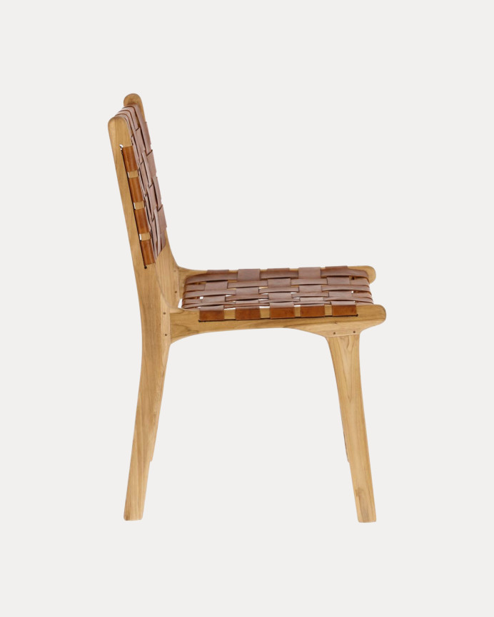 Stühle aus Leder und Teakholz 80x46cm hergestellt.