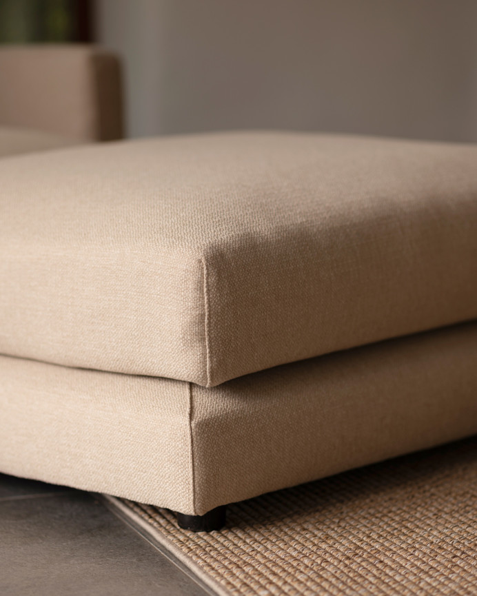 Beige Pouf von 97x78cm.