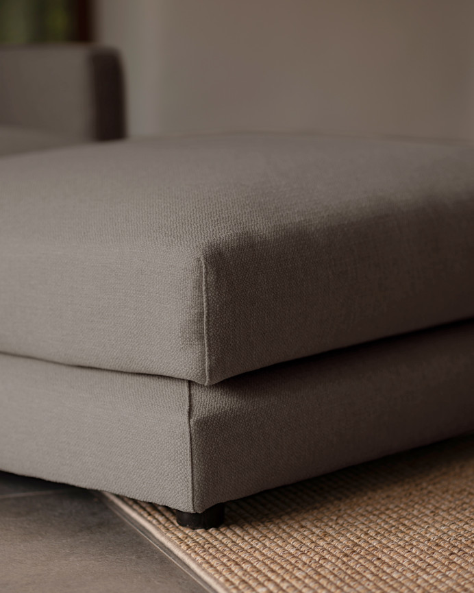 Dunkelgraues Pouf von 97x78 cm.