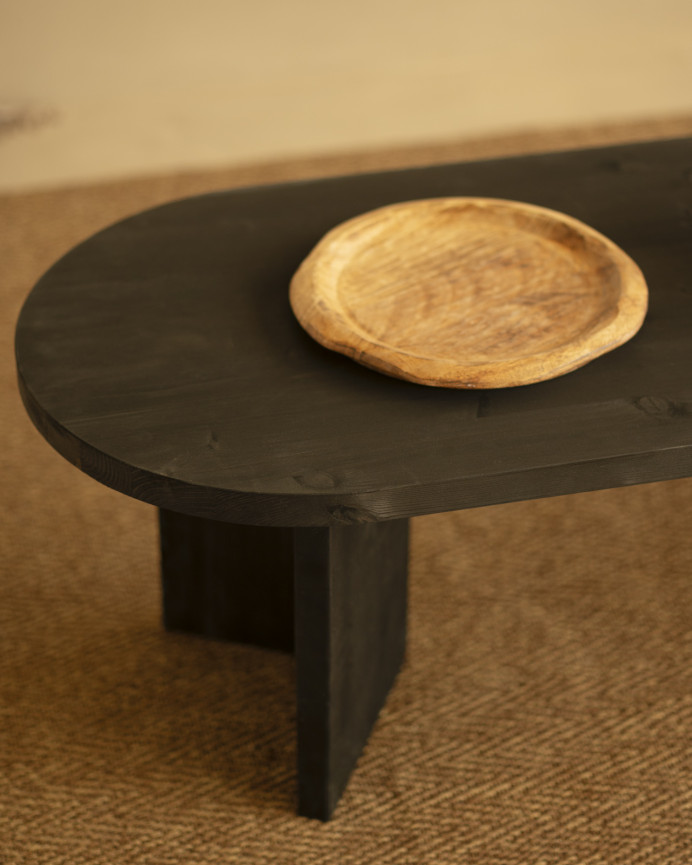 Massiver schwarzer Holzcouchtisch in 120 cm Länge