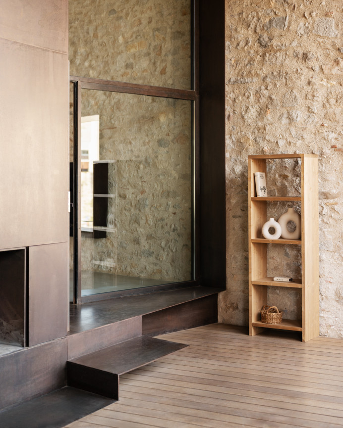 Regal aus massivem Eichenholz in mittlerem Ton, 180x60cm.