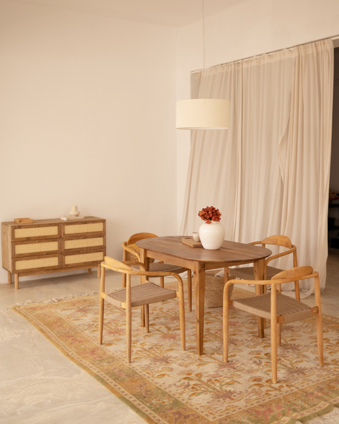 Massivholz-Schubladenkommode mit Rattan aus Eiche in dunklem Ton und 76x120 cm.