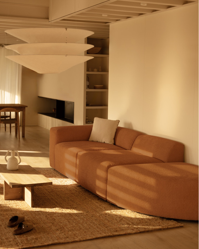 3-teiliges Sofa mit Bouclé-Krümmung in Kupferfarbe, 320x110cm.
