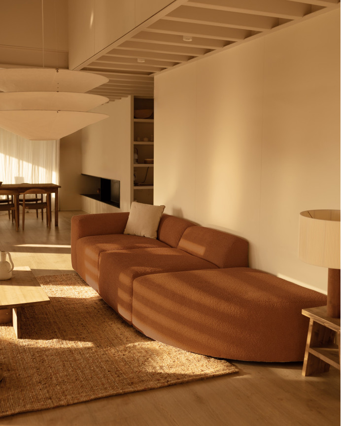 3-teiliges Sofa mit Bouclé-Krümmung in Kupferfarbe, 320x110cm.