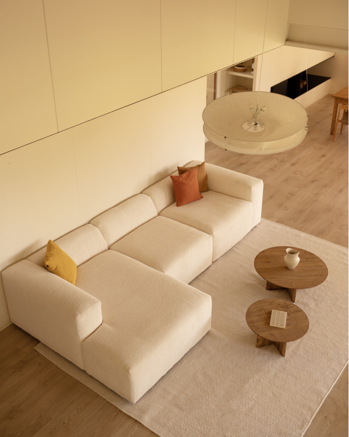 3-Modul-Sofa mit Chaiselongue aus weißem Bouclé, 330x172 cm.