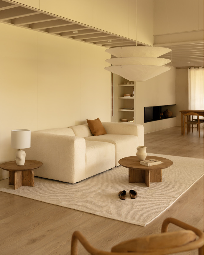 Zweimoduliges Bouclé-Sofa in Weiß, 240x110cm.