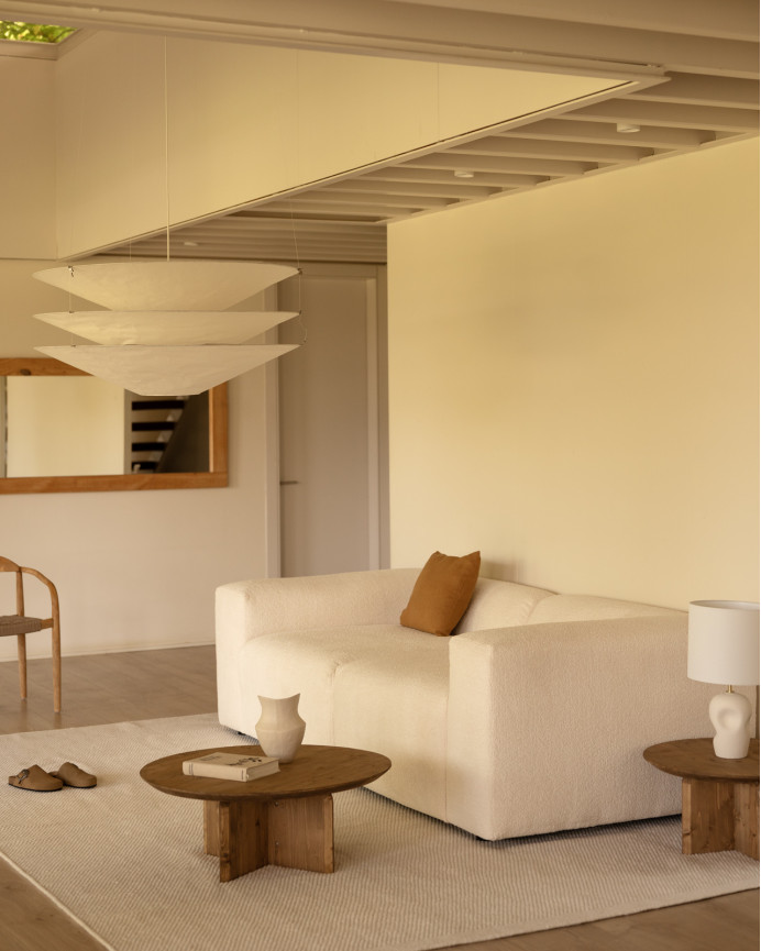 Zweimoduliges Bouclé-Sofa in Weiß, 240x110cm.