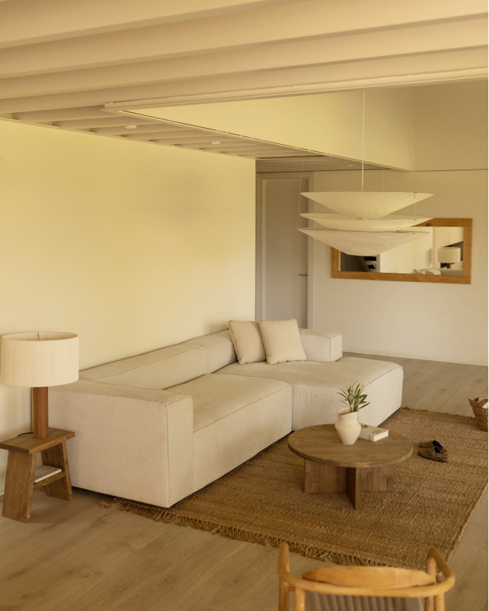 Sofa mit Chaiselongue aus weißem Samt in verschiedenen Größen.