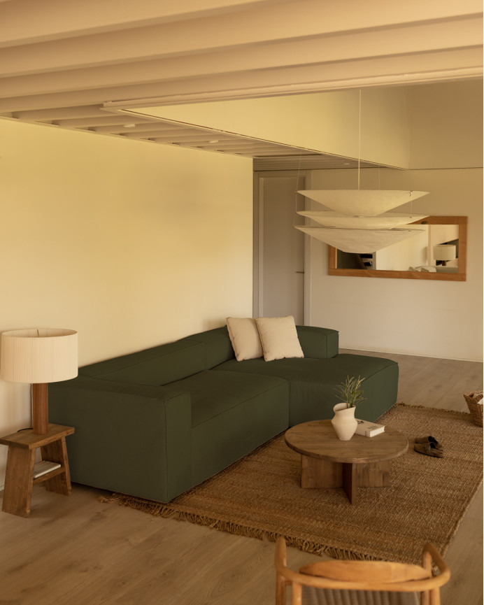 Sofa mit Chaiselongue aus grünem Samtstoff, verschiedene Größen.