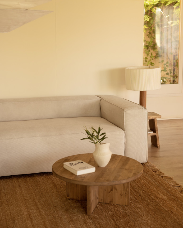 Sofa mit Chaiselongue aus gebrochenweißem Samt in verschiedenen Größen.