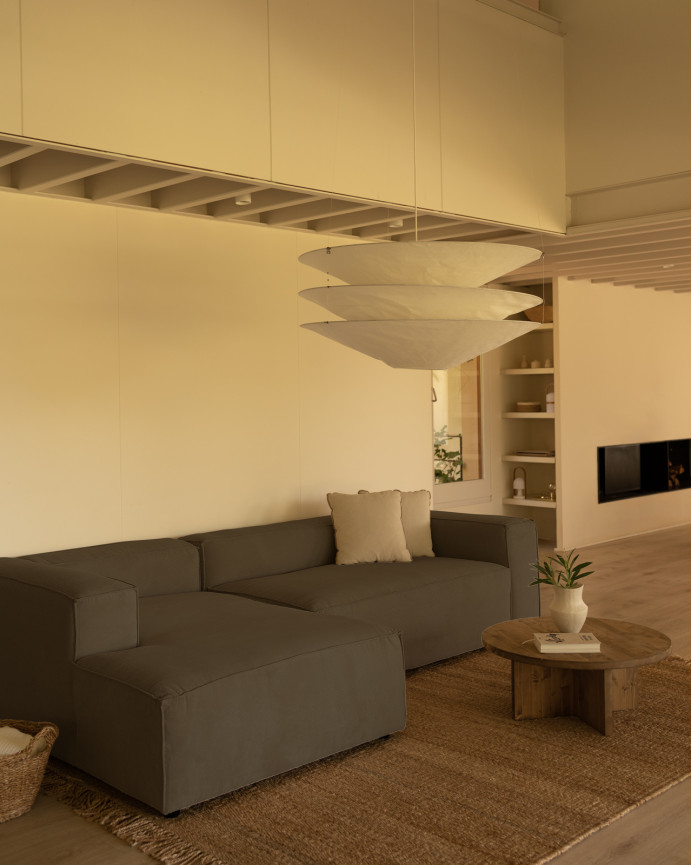 Sofa mit Chaiselongue aus braunem Velours in verschiedenen Größen.