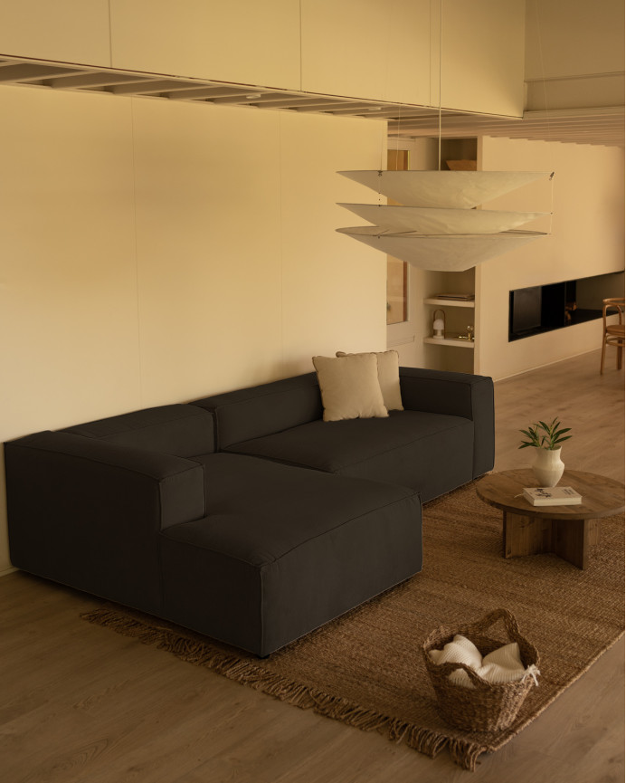 Sofa mit Chaiselongue aus dunkelgrauem Samtstoff in verschiedenen Größen