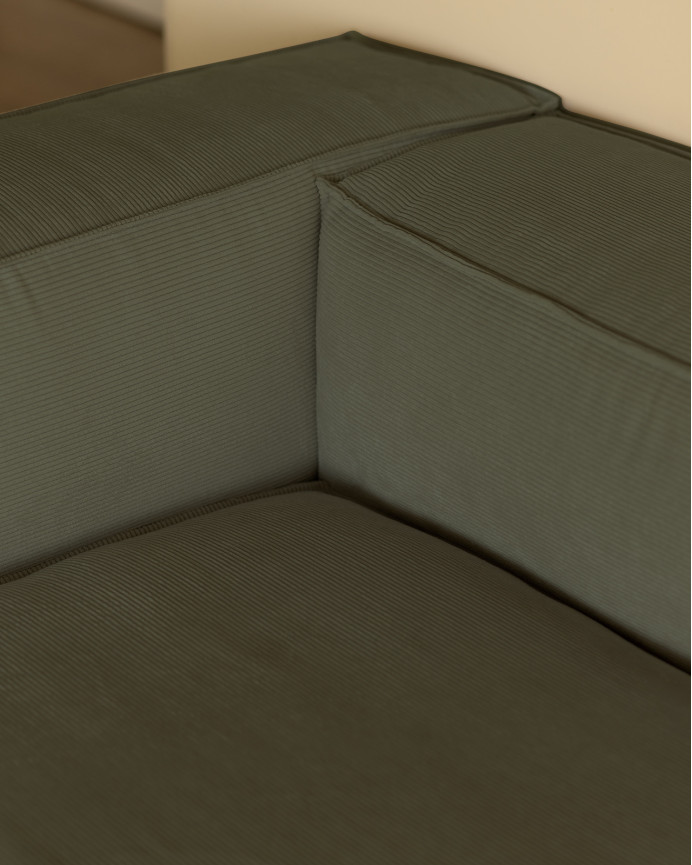 Sofa mit Chaiselongue aus smaragdgrünem Samt in verschiedenen Größen.