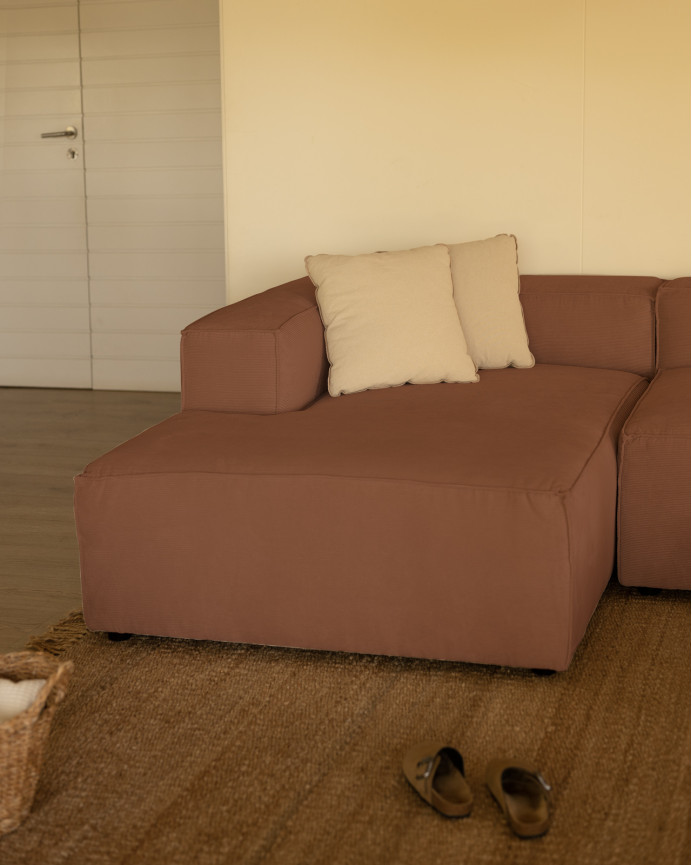 Sofa mit Chaiselongue aus korallenfarbenem Samtstoff in verschiedenen Größen