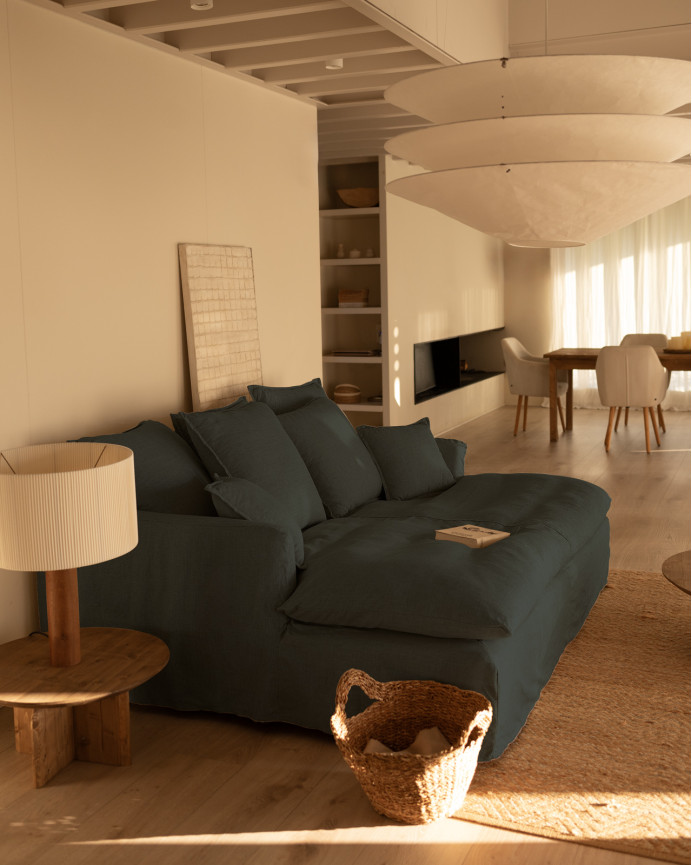 Sofa mit extra tiefem Sitz aus Baumwolle und Leinen, in Blau und verschiedenen Größen erhältlich.