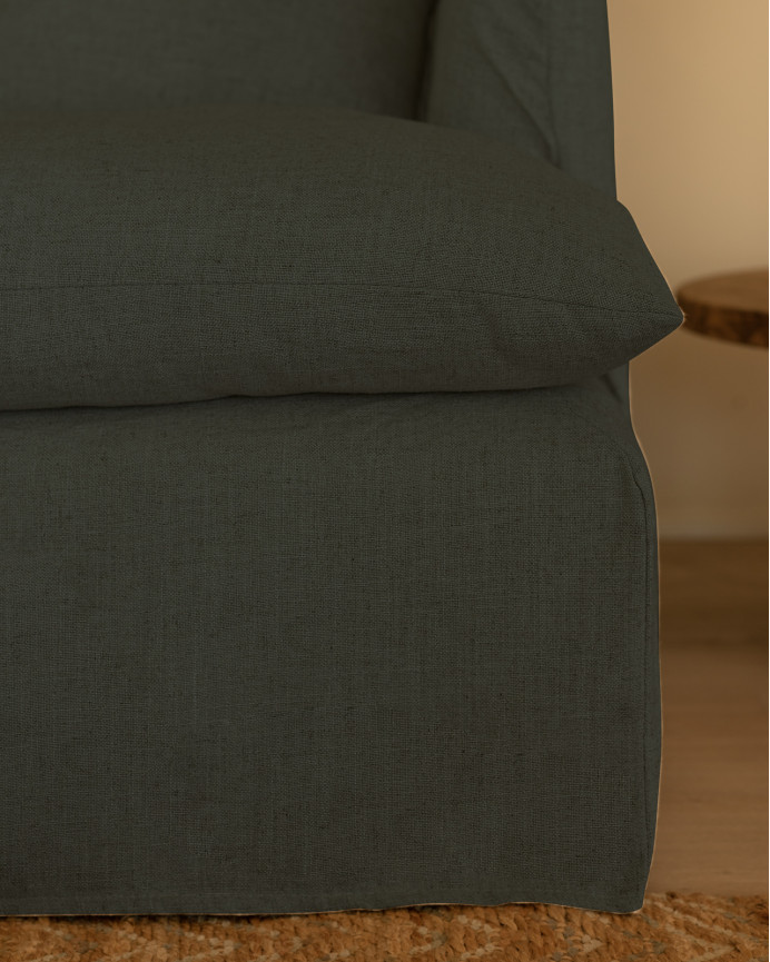 Sofa, mitteltiefe, aus abnehmbarem Baumwoll-Leinen-Gemisch, in blauer Farbe, verschiedene Größen.
