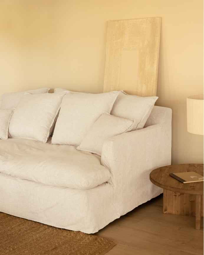 Mitteltiefes Sofa aus weißer Baumwolle und Leinen mit abnehmbaren Bezügen in verschiedenen Größen.