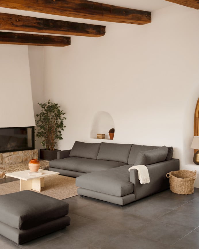 Sofa mit Chaiselongue in dunkelgrau in verschiedenen Größen