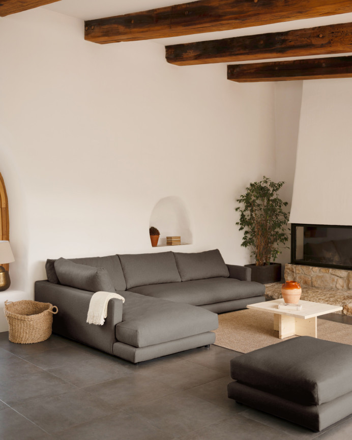 Sofa mit Chaiselongue in dunkelgrau in verschiedenen Größen