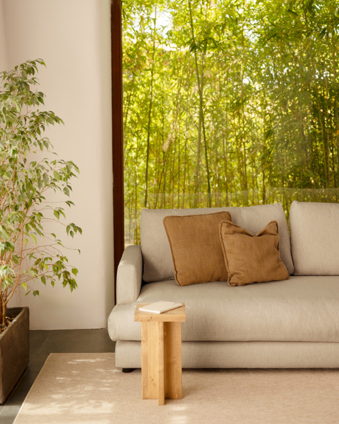 Gerades Sofa in hellem Grauton, 216 cm lang.