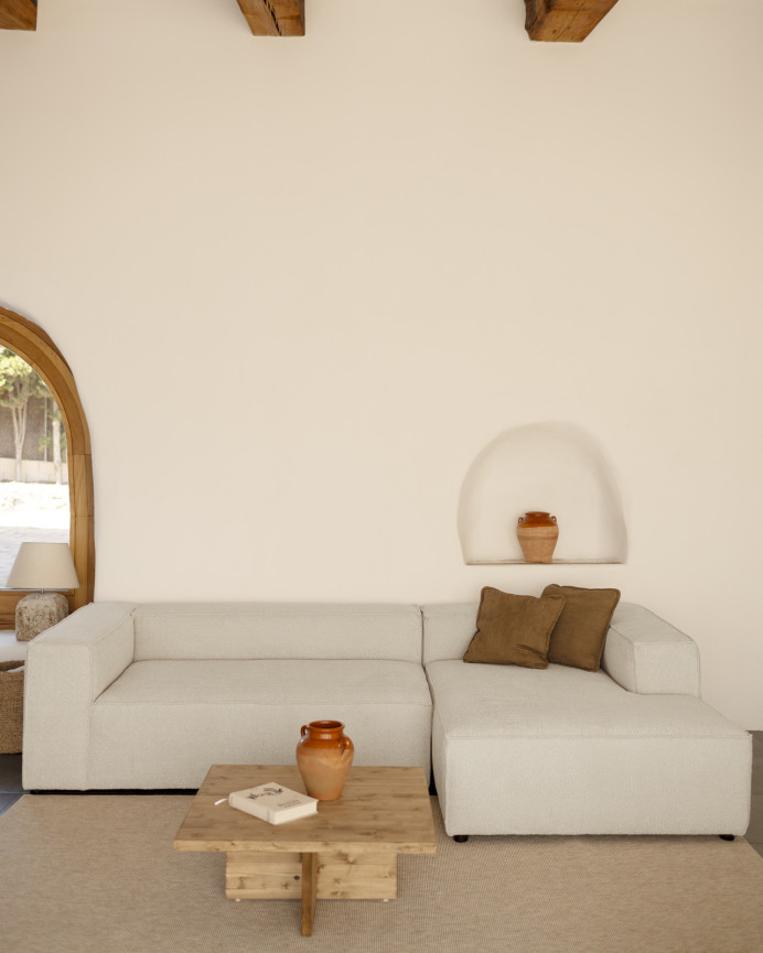 Bouclé-Sofa mit Chaiselongue in hellem Grau in verschiedenen Größen
