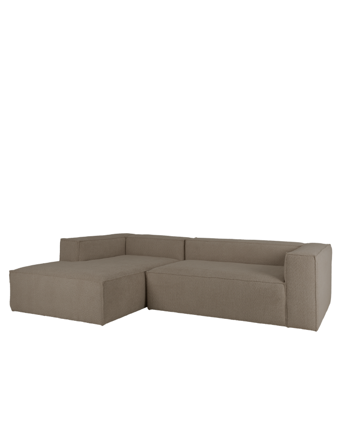 Bouclé-Sofa mit brauner Chaiselongue in verschiedenen Größen.