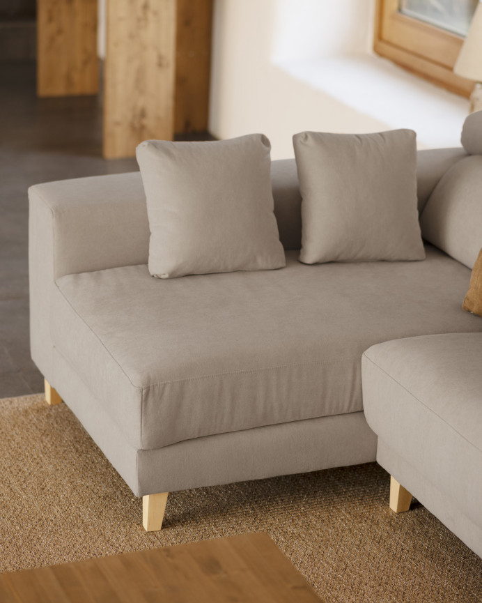 Sofa mit Chaiselongue in hellem Grau in verschiedenen Größen