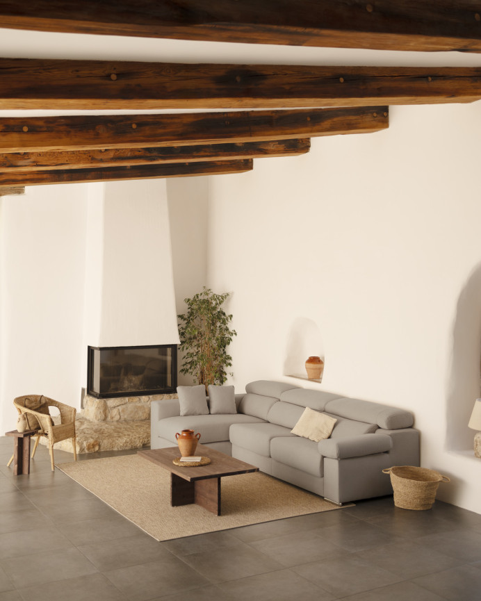 Sofa mit Chaiselongue in hellem Grau in verschiedenen Größen