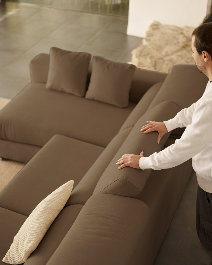 Sofa mit Chaiselongue in brauner Mausfarbe in verschiedenen Größen