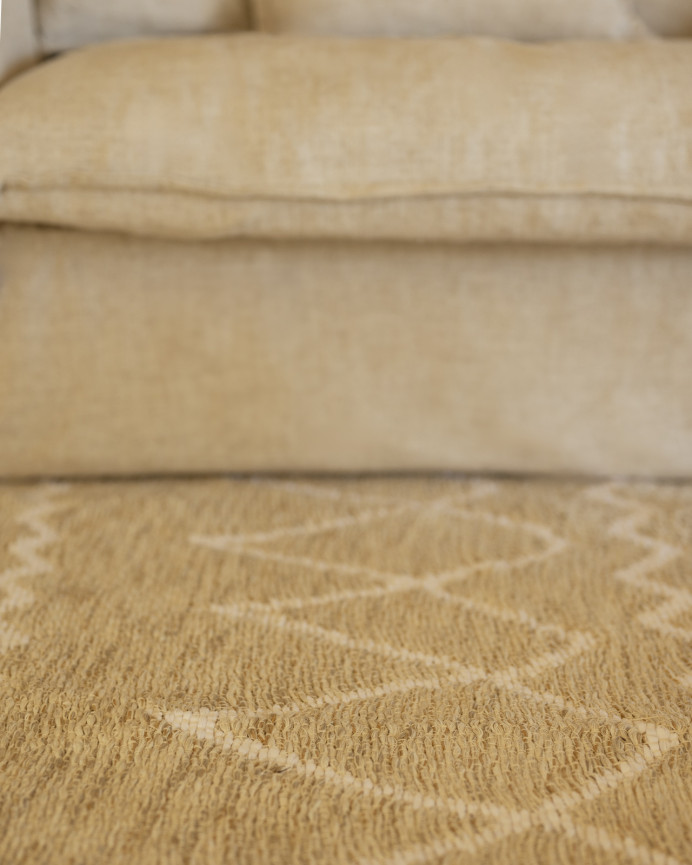 Baumwolle und weiße Jute-Teppich in verschiedenen Größen.
