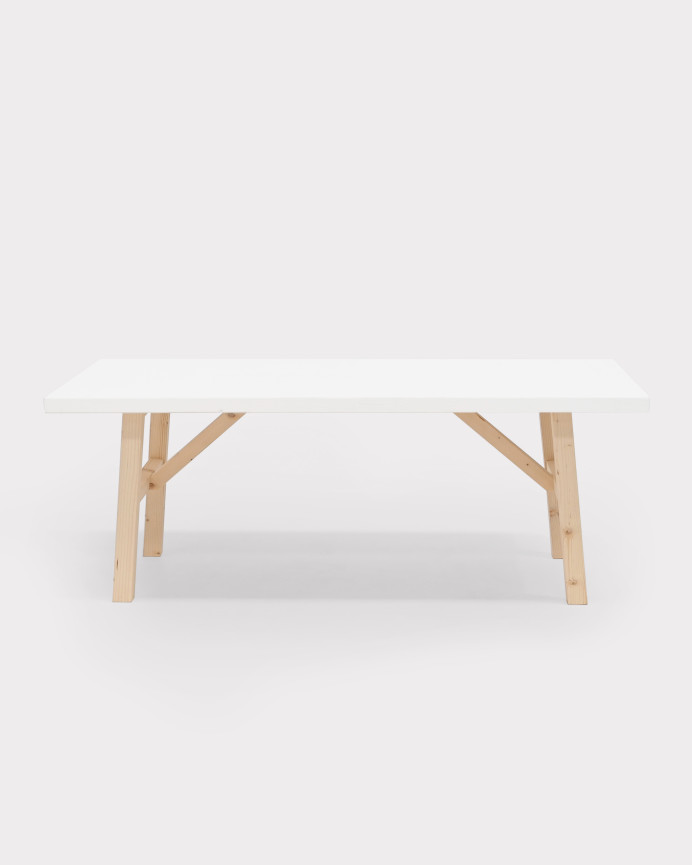 Massivholz-Couchtisch mit natürlicher und weißer Oberfläche.