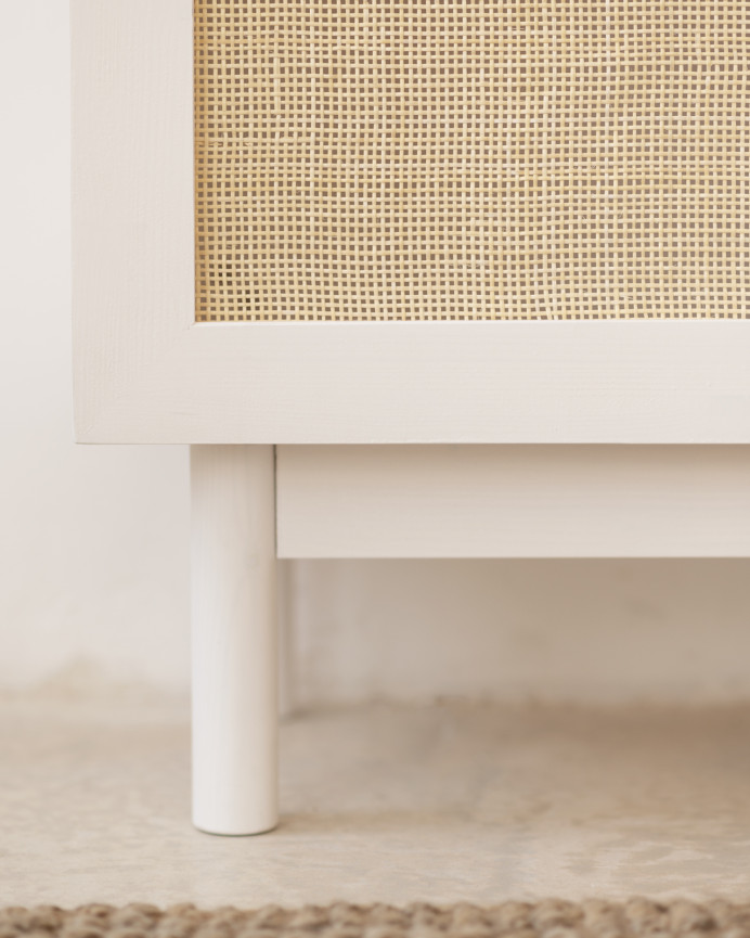 Massiver Holzschrank mit Rattan-Kern in Weiß, Maße 180x80cm