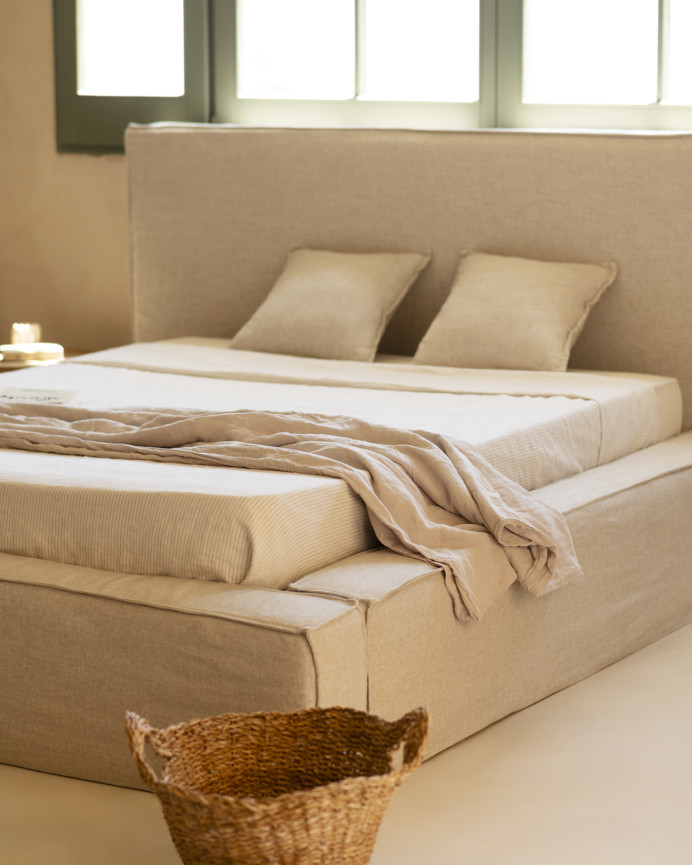Abnehmbares Leinenbett in Beige für Matratzen in verschiedenen Größen.