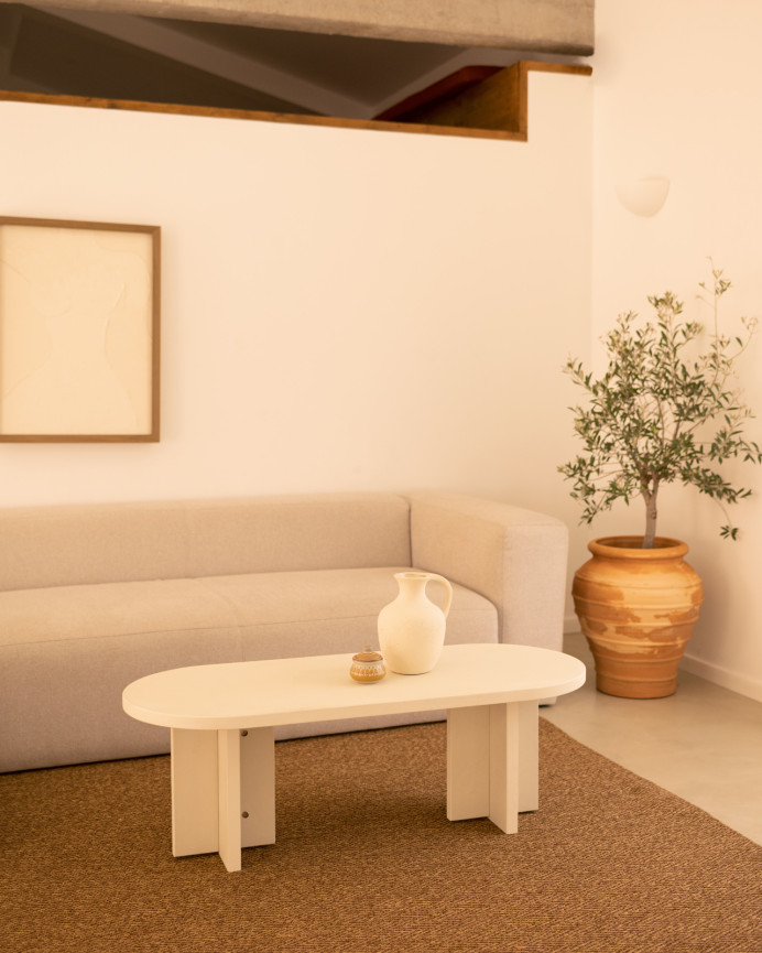 Couchtisch aus Mikrozement in gebrochenem Weiß, 120x50cm.